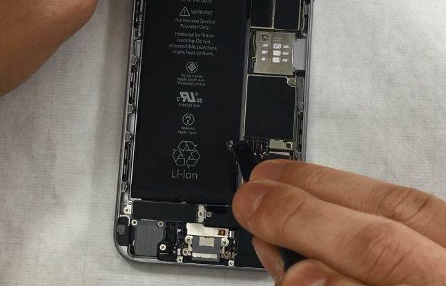 iPhone 6s+ 螢幕維修 - 7