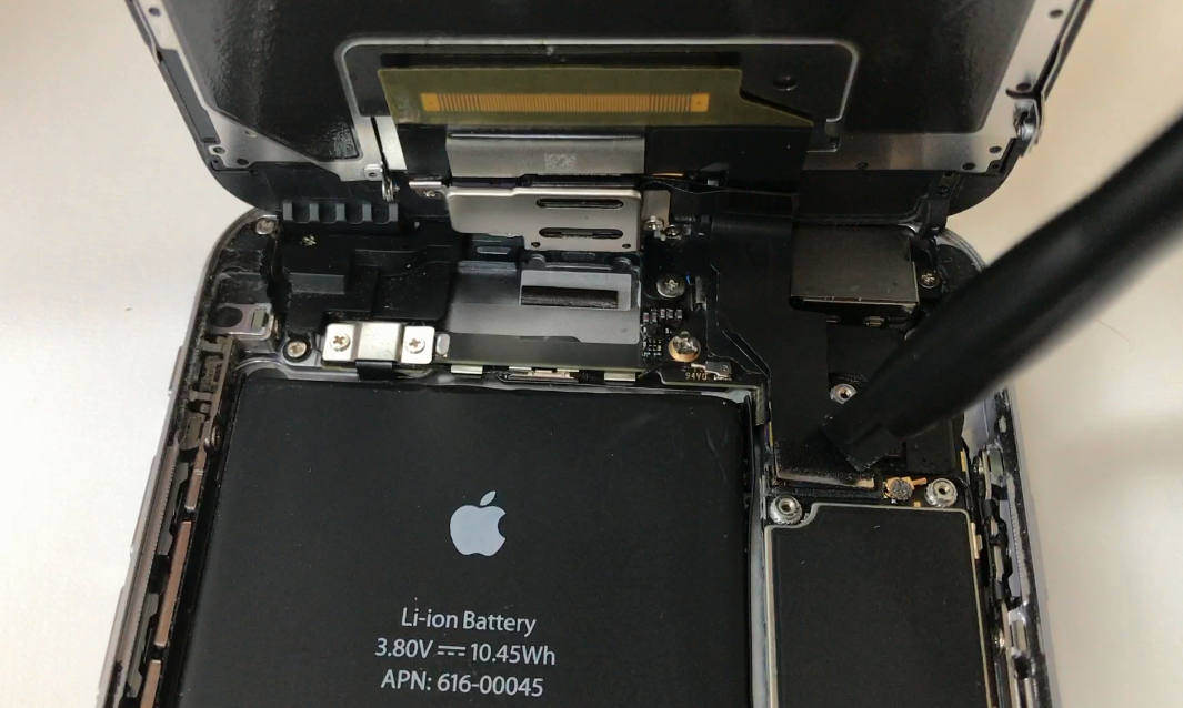 iPhone 6s+ 螢幕維修 - 14