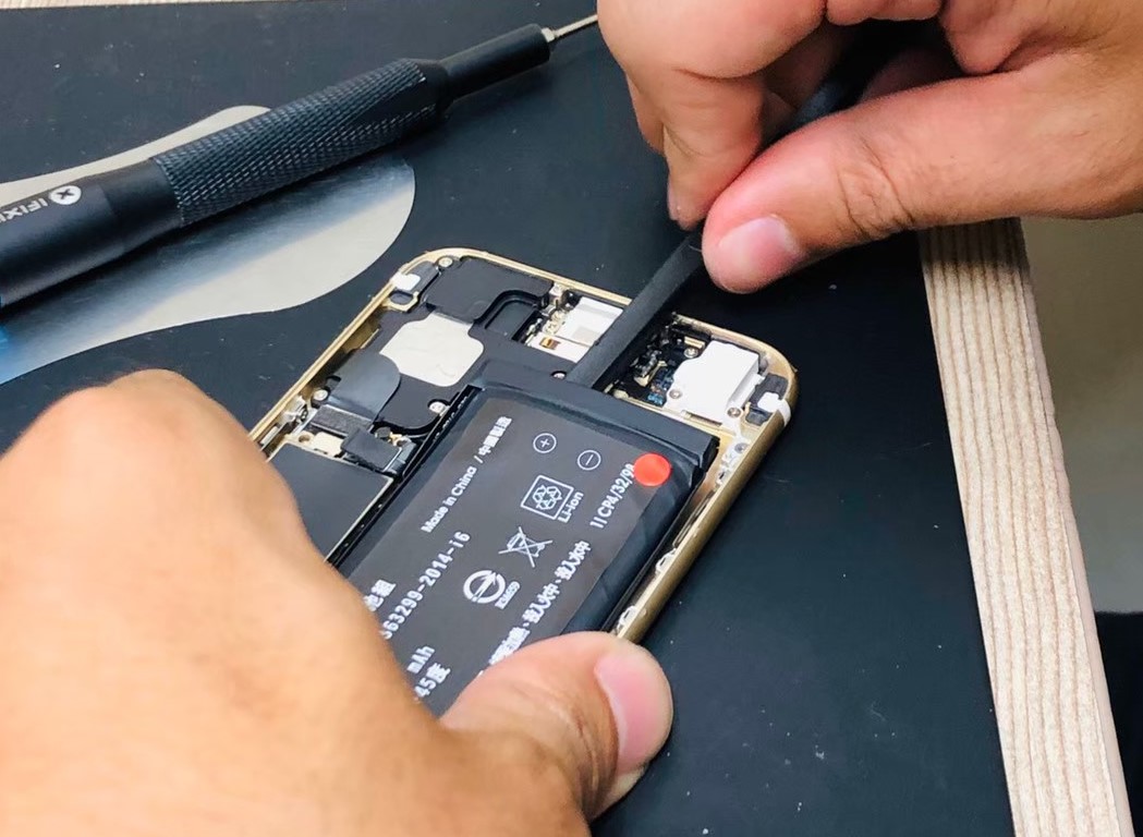 diy-repair-iphone-screen